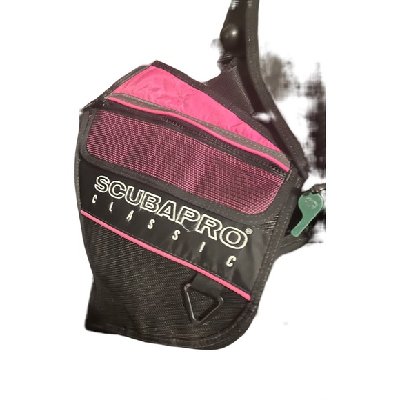 ScubaPro Classic Plus BCD w/ Air2 & Inflation Hose - Size Small Pink And Black - Picture 7 of 12